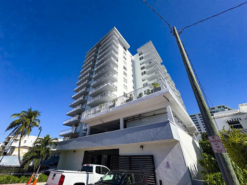 Clearview Towers Condo photo 3